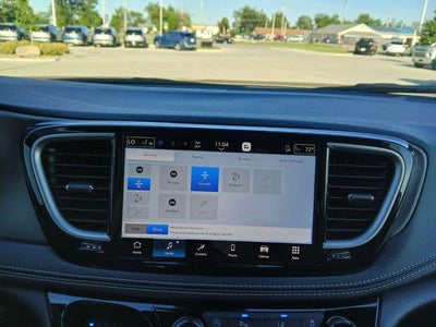 2027 Chrysler Pacifica PACIFICA SELECT AWD