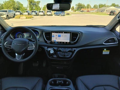 2027 Chrysler Pacifica PACIFICA SELECT AWD
