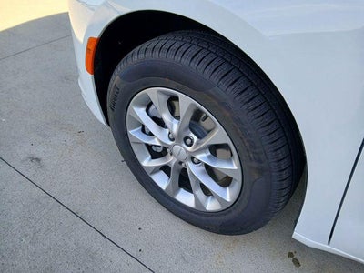 2027 Chrysler Pacifica PACIFICA SELECT AWD