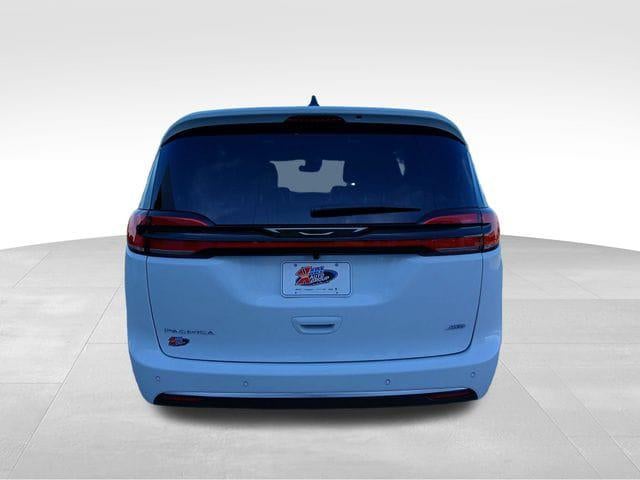 2027 Chrysler Pacifica PACIFICA SELECT AWD