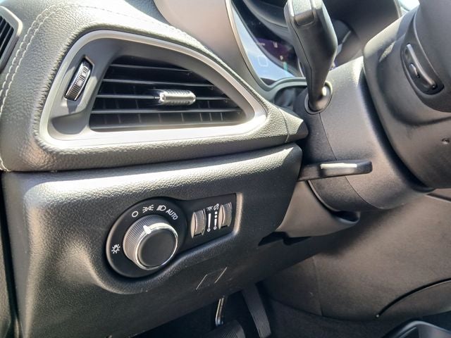 2027 Chrysler Pacifica PACIFICA SELECT AWD
