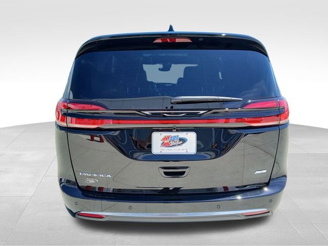 2027 Chrysler Pacifica PACIFICA SELECT AWD