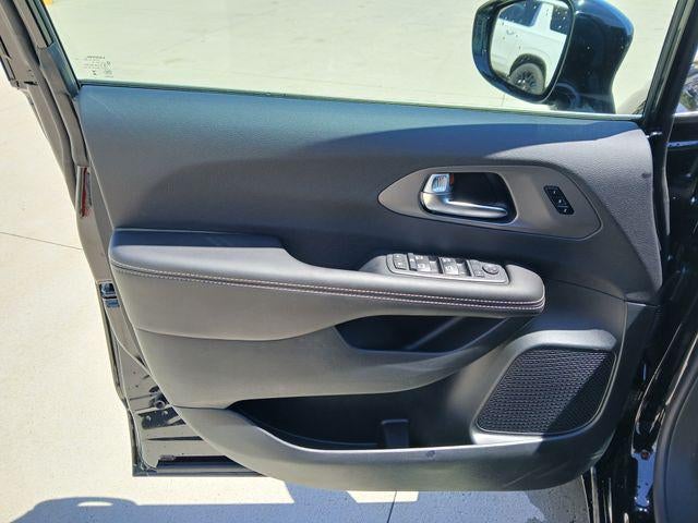 2027 Chrysler Pacifica PACIFICA SELECT AWD