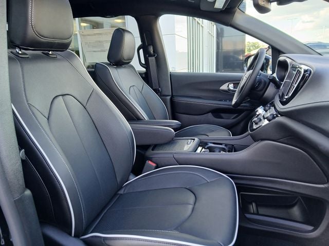 2027 Chrysler Pacifica PACIFICA LIMITED AWD