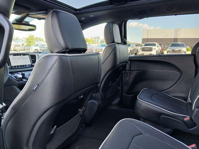 2027 Chrysler Pacifica PACIFICA LIMITED AWD