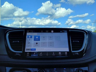 2027 Chrysler Pacifica PACIFICA LIMITED AWD