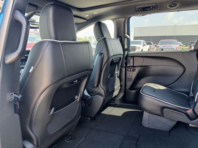 2027 Chrysler Pacifica PACIFICA LIMITED AWD
