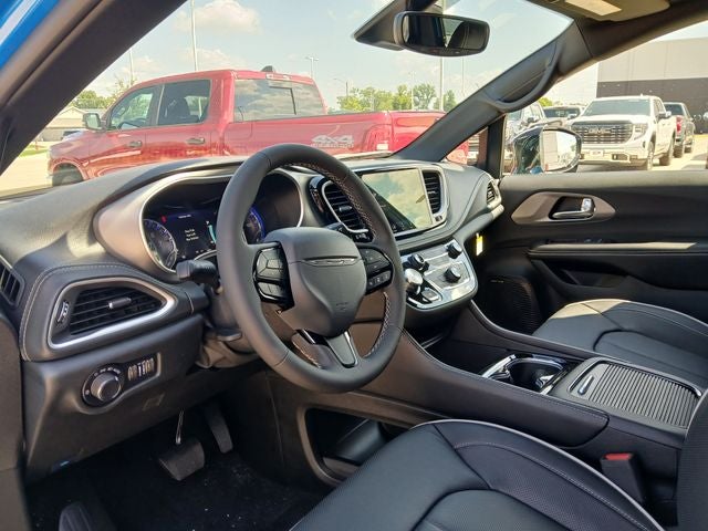 2027 Chrysler Pacifica PACIFICA LIMITED AWD