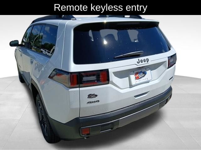 2026 Jeep Cherokee CHEROKEE LAREDO 4X4