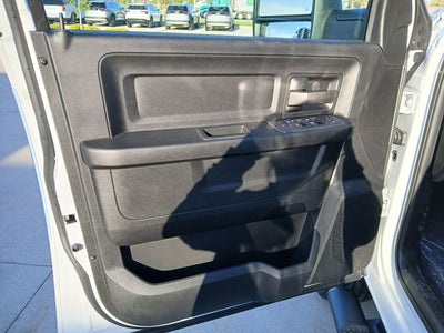 2026 RAM Ram 3500 RAM 3500 TRADESMAN CREW CAB 4X4 6'4' BOX