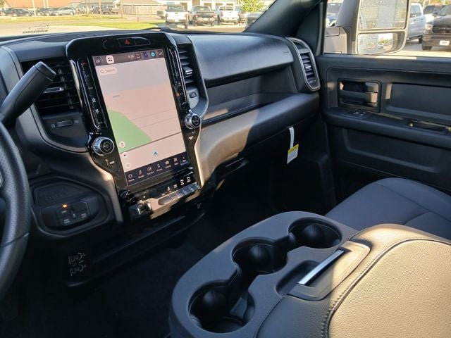 2026 RAM Ram 3500 RAM 3500 TRADESMAN CREW CAB 4X4 6'4' BOX