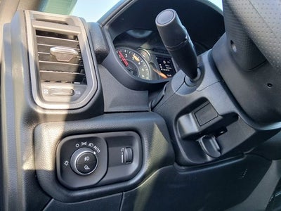 2026 RAM Ram 3500 RAM 3500 TRADESMAN CREW CAB 4X4 6'4' BOX