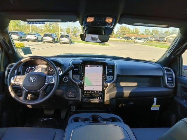 2026 RAM Ram 3500 RAM 3500 TRADESMAN CREW CAB 4X4 6'4' BOX