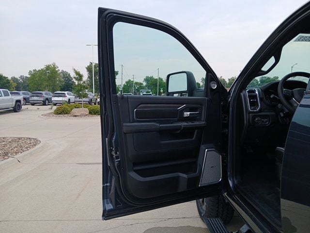 2026 RAM Ram 3500 RAM 3500 LARAMIE CREW CAB 4X4 6'4' BOX