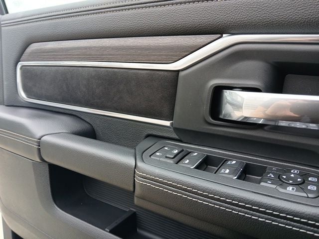 2026 RAM Ram 3500 RAM 3500 LARAMIE CREW CAB 4X4 6'4' BOX