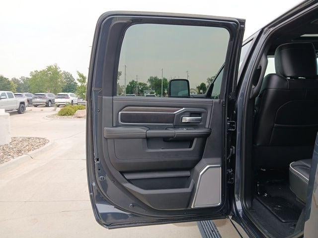 2026 RAM Ram 3500 RAM 3500 LARAMIE CREW CAB 4X4 6'4' BOX