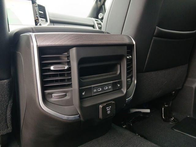 2026 RAM Ram 3500 RAM 3500 LARAMIE CREW CAB 4X4 6'4' BOX