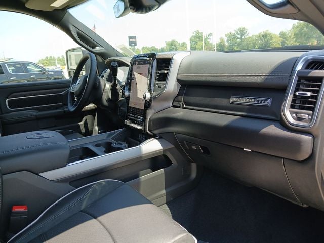 2025 RAM Ram 3500 RAM 3500 LARAMIE CREW CAB 4X4 6'4' BOX