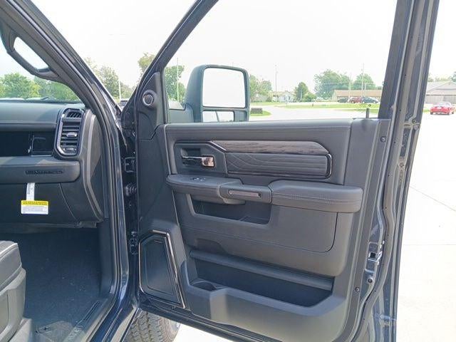 2026 RAM 2500 RAM 2500 LIMITED CREW CAB 4X4 6'4' BOX