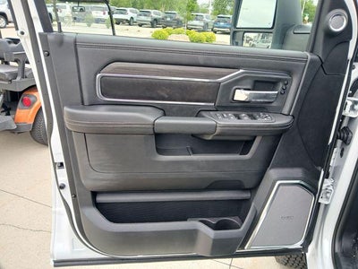 2026 RAM Ram 3500 RAM 3500 LARAMIE CREW CAB 4X4 8' BOX