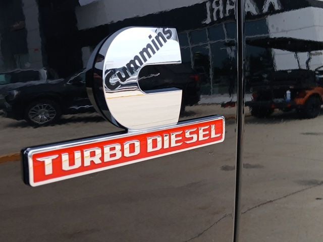 2026 RAM 3500 RAM 3500 LIMITED CREW CAB 4X4 8' BOX