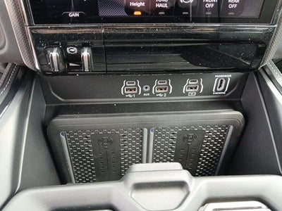 2026 RAM 3500 RAM 3500 LIMITED CREW CAB 4X4 8' BOX