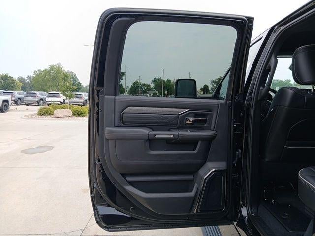 2026 RAM 3500 RAM 3500 LIMITED CREW CAB 4X4 8' BOX