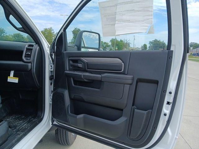 2027 RAM 5500 Chassis Cab Tradesman