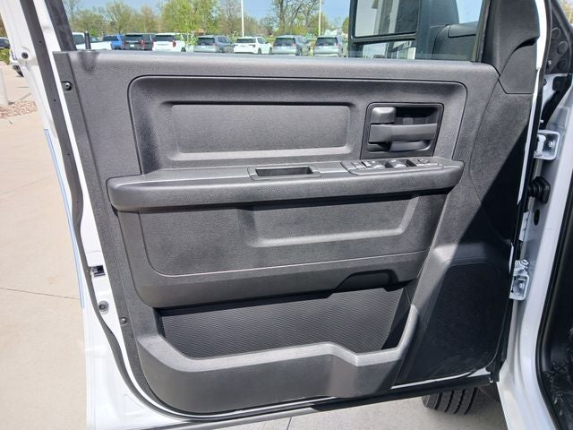2026 RAM Ram 5500 Chassis Cab RAM 5500 TRADESMAN CHASSIS CREW CAB 4X4 60' CA