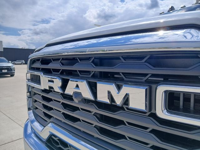 2026 RAM Ram 5500 Chassis Cab RAM 5500 TRADESMAN CHASSIS CREW CAB 4X4 60' CA