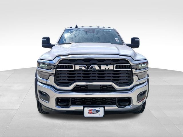 2026 RAM Ram 5500 Chassis Cab RAM 5500 TRADESMAN CHASSIS CREW CAB 4X4 60' CA