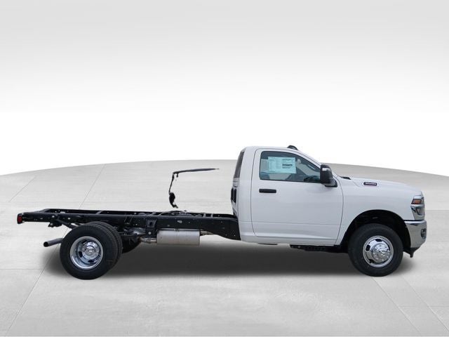 2026 RAM Ram 3500 Chassis Cab RAM 3500 TRADESMAN CHASSIS REGULAR CAB 4X4 84' CA