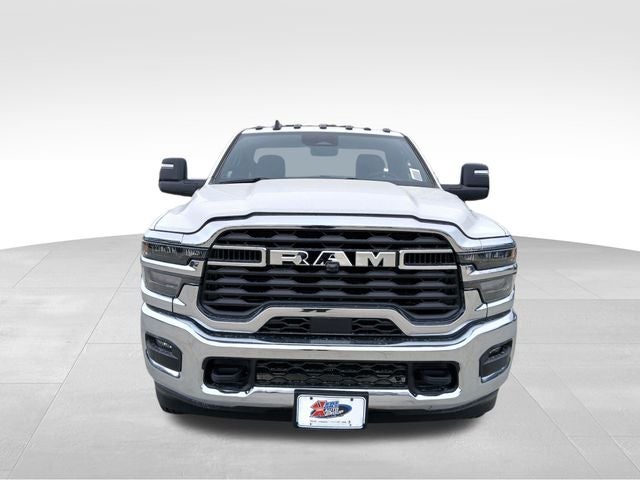 2026 RAM Ram 3500 Chassis Cab RAM 3500 TRADESMAN CHASSIS REGULAR CAB 4X4 84' CA