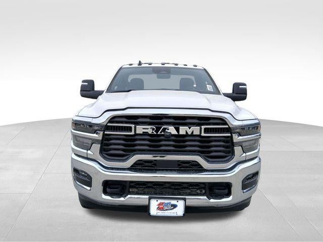 2026 RAM Ram 3500 Chassis Cab RAM 3500 TRADESMAN CHASSIS REGULAR CAB 4X4 84' CA