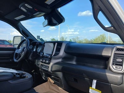 2026 RAM Ram 3500 Chassis Cab RAM 3500 TRADESMAN CHASSIS REGULAR CAB 4X4 84' CA