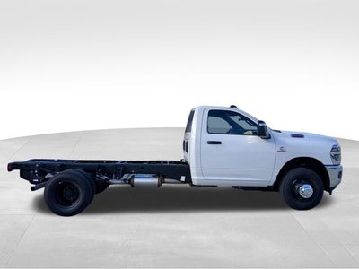 2026 RAM Ram 3500 Chassis Cab RAM 3500 TRADESMAN CHASSIS REGULAR CAB 4X4 84' CA