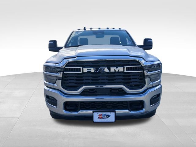 2026 RAM Ram 3500 Chassis Cab RAM 3500 TRADESMAN CHASSIS REGULAR CAB 4X4 84' CA