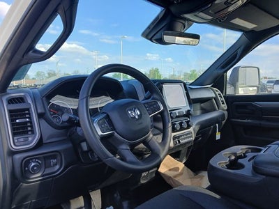 2026 RAM Ram 3500 Chassis Cab RAM 3500 TRADESMAN CHASSIS REGULAR CAB 4X4 84' CA