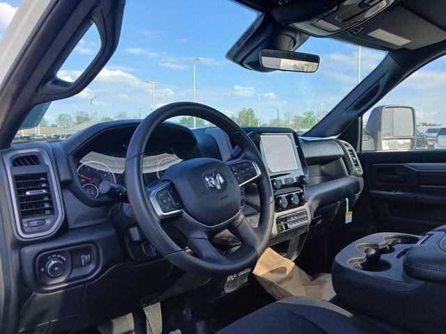 2026 RAM Ram 3500 Chassis Cab RAM 3500 TRADESMAN CHASSIS REGULAR CAB 4X4 84' CA