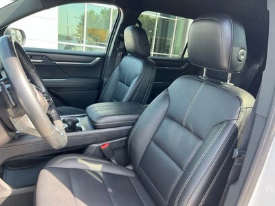 2024 GMC Acadia Elevation