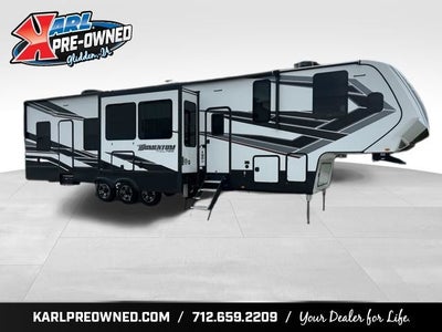 2022 Momentum Camper Base