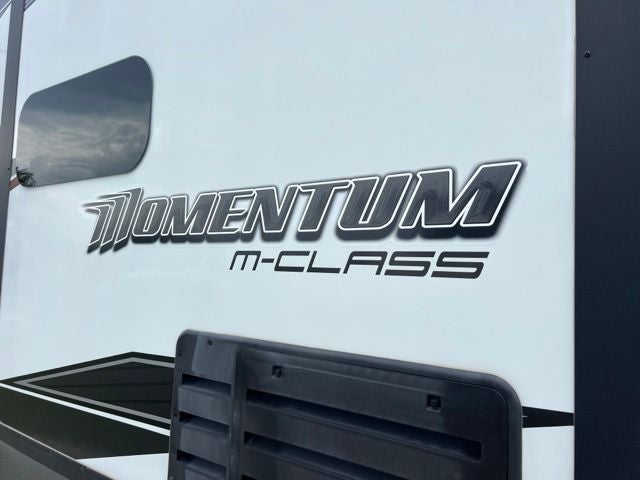2022 Momentum Camper Base