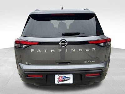 2022 Nissan Pathfinder SV